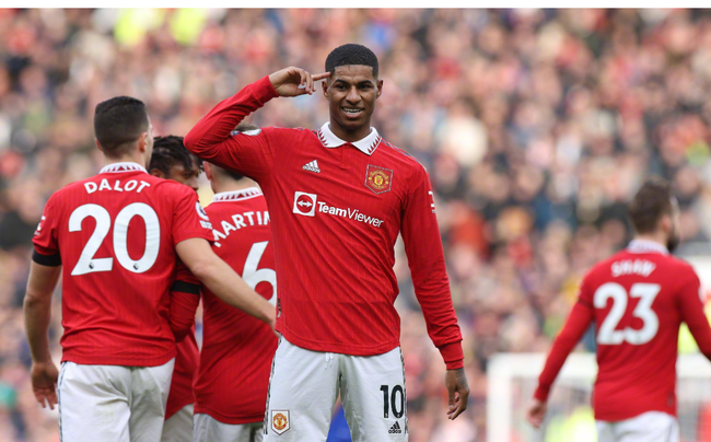 手进攻的坚 手进攻的坚